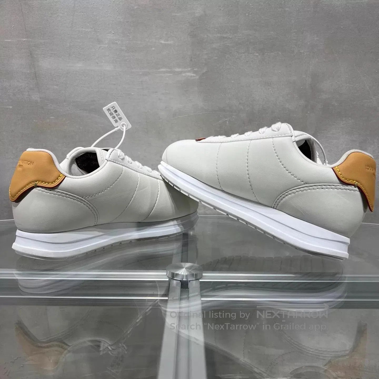 Louis Vuitton White Low-Top Sneakers Size 7.5. Size US 7.5 / EU 40-41 - 5 Thumbnail