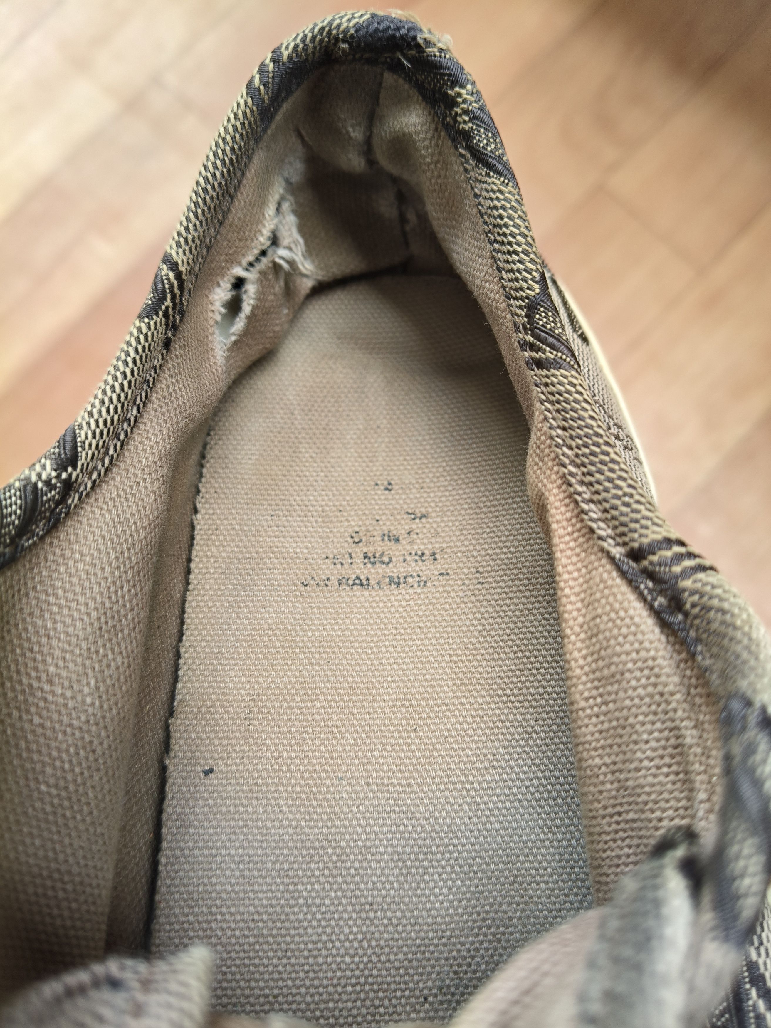 Balenciaga Balenciaga logo embroidered canvas Size US 7 / EU 40 - 13 Thumbnail
