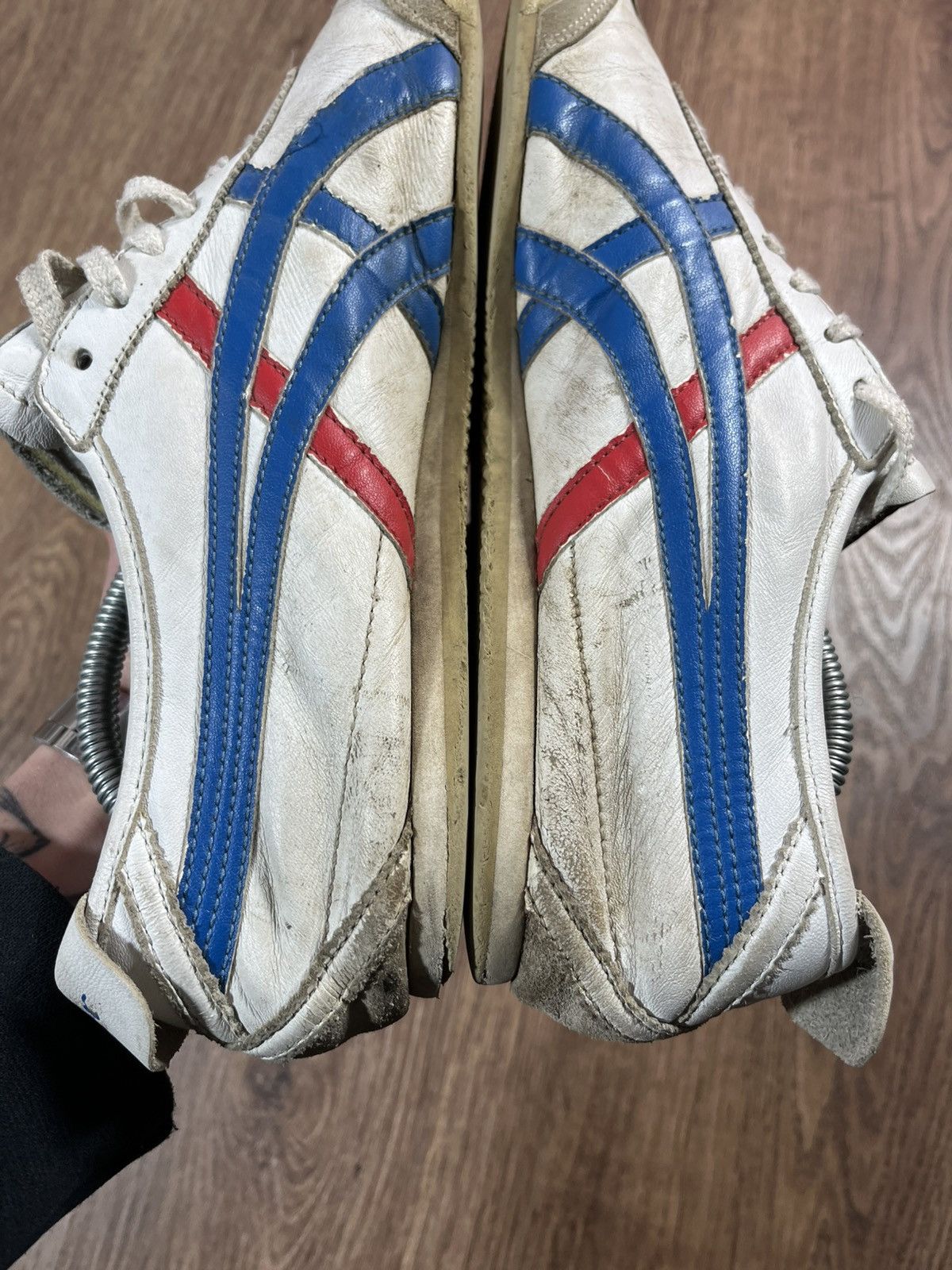Asics Asics Onitsuka Tiger🐯 Distressed Vintage Sneakers Size US 10 / EU 43 - 8 Thumbnail