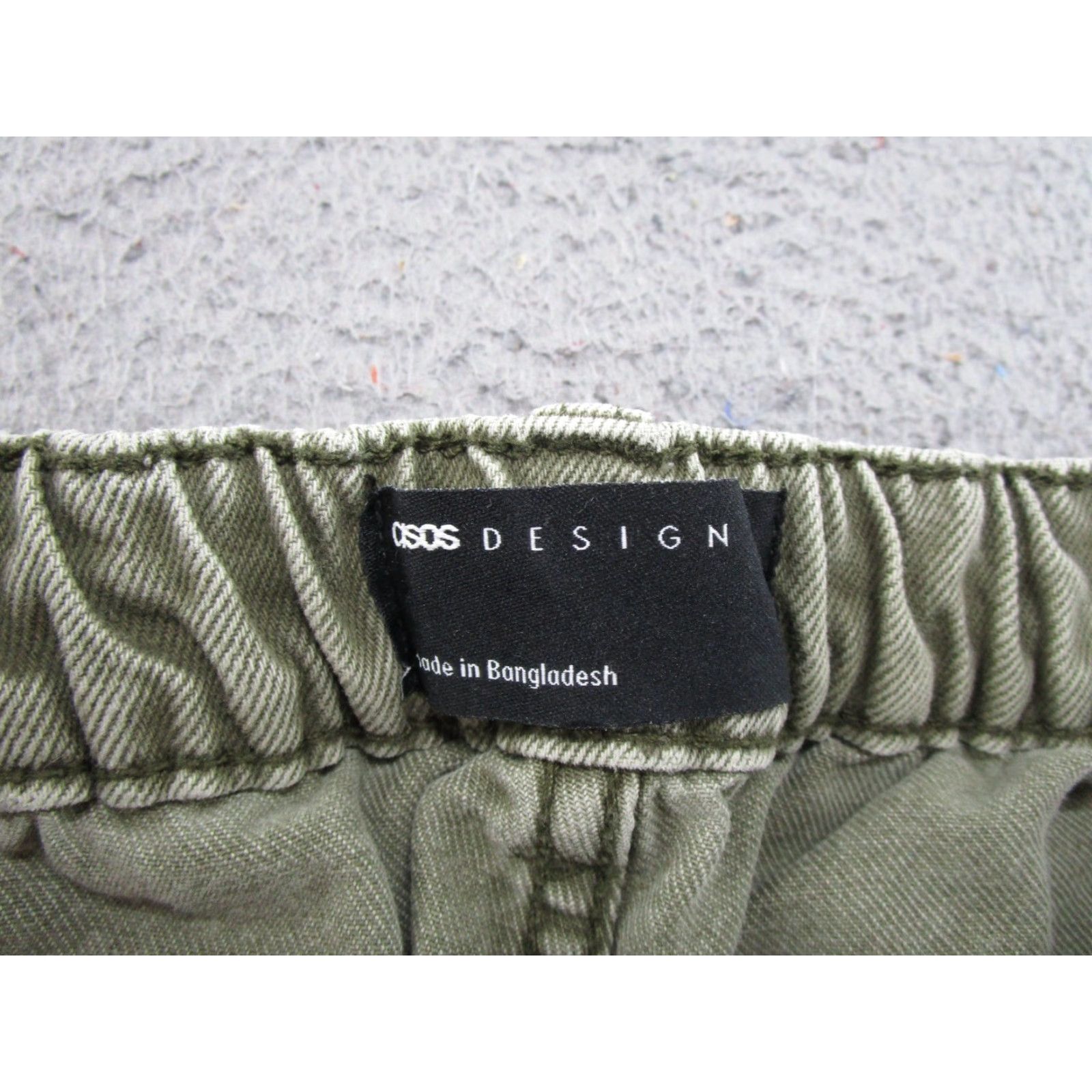 Asos ASOS Green Cargo Pants Straight Leg Olive Size 30 Women Color Green Cargo Pants 30 Womens with Pockets Size 30" / US 8 / IT 44 - 4 Thumbnail