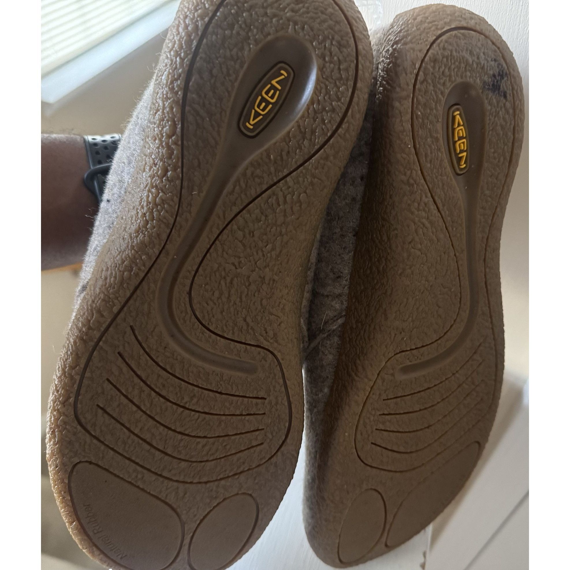 KEEN KEEN Mosey Chukka Hiking Boot Mens Size 11.5 Taupe Felt Birc Size US 11.5 / EU 44-45 - 6 Thumbnail