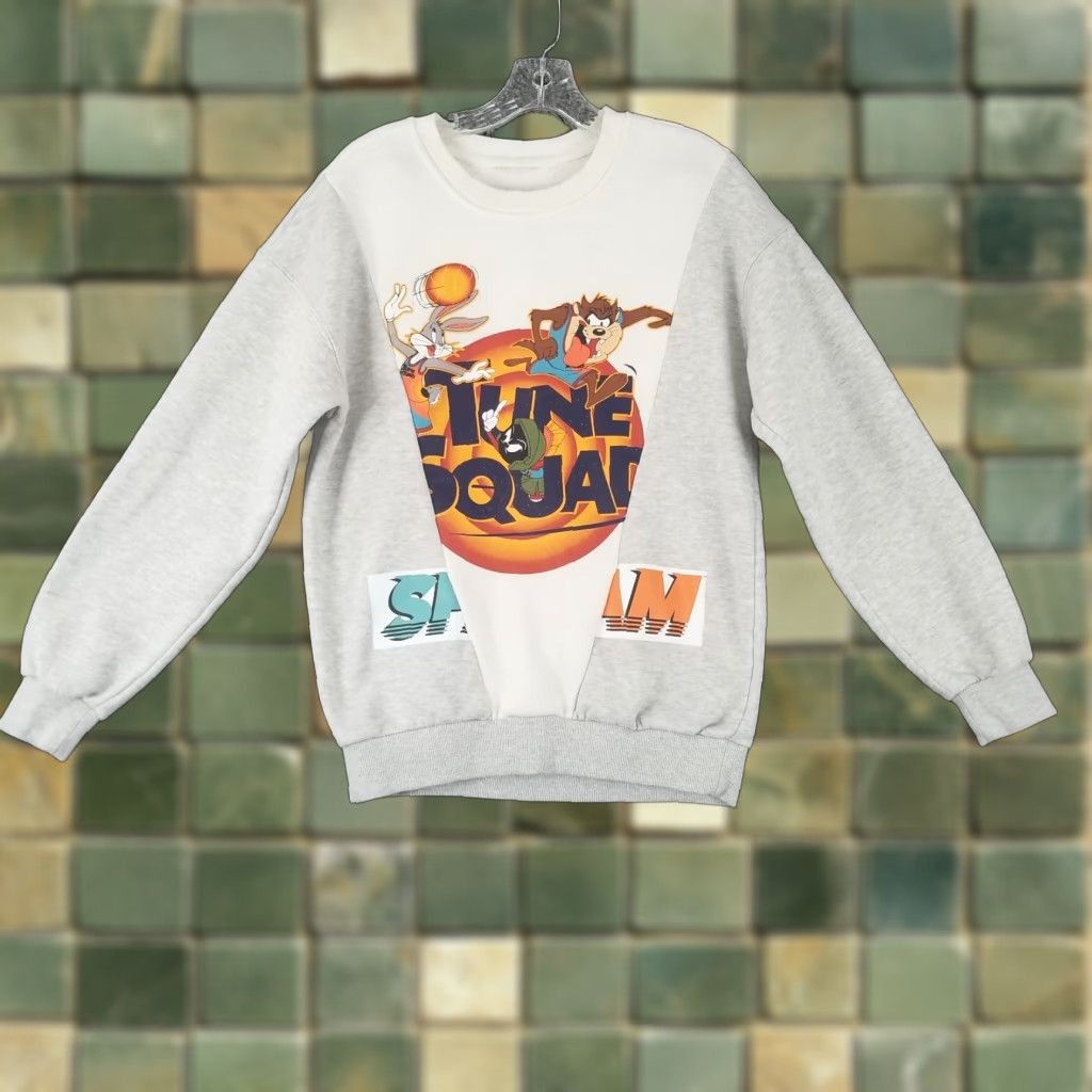 Vintage VINTAGE Space Jam Womens Pullover Sweater Long Sleeve Graphic Space Theme Size L Gray Size L / US 10 / IT 46 - 1 Thumbnail