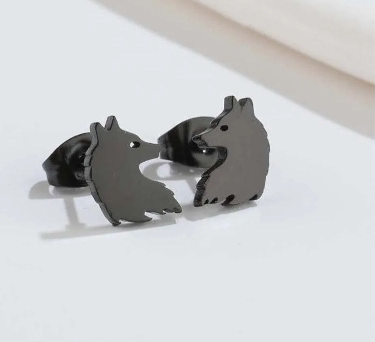 Jewelry Wolf Head Mini Stud Earrings Charm Earring Gift Size ONE SIZE - 1 Preview