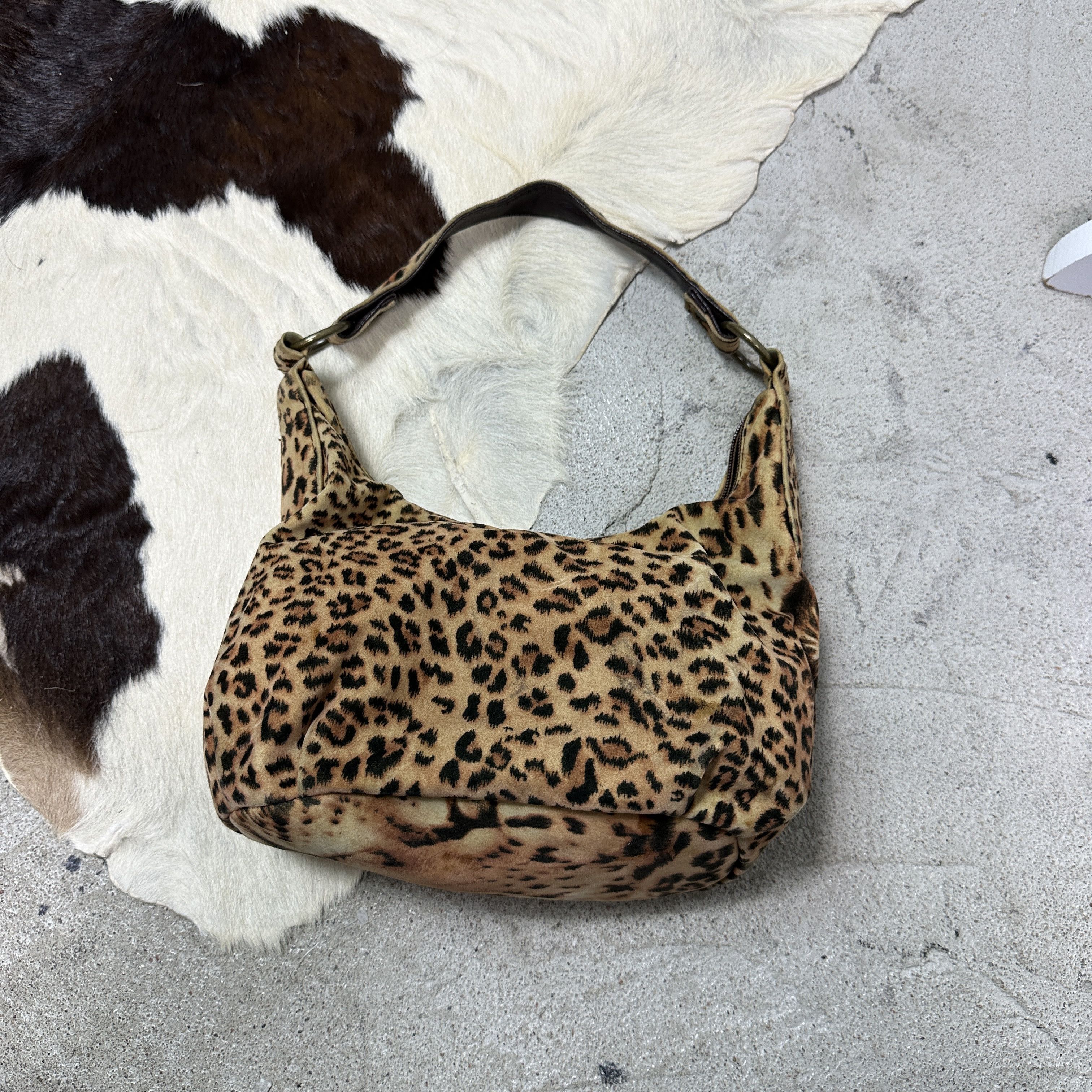 Vintage Vintage Avant Garde Mini Cheetah Hobo Bag Y2K Size ONE SIZE - 4 Thumbnail