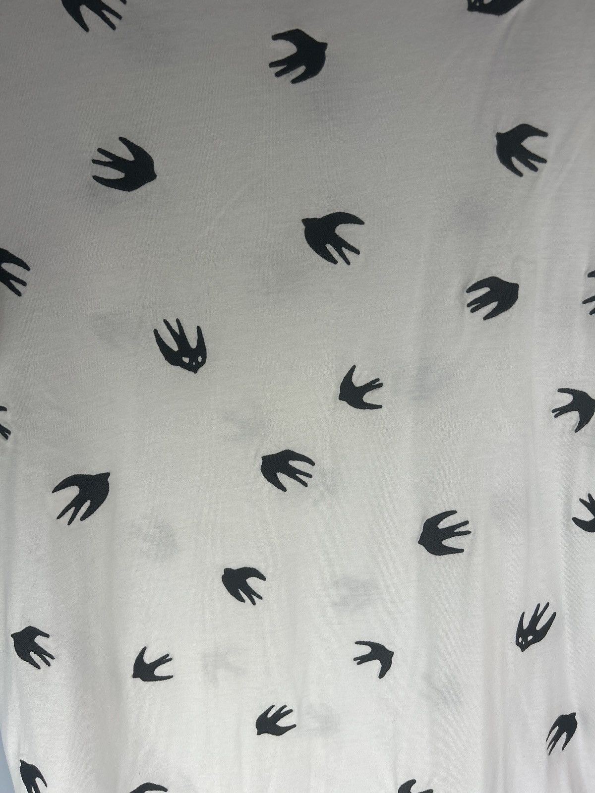 Alexander McQueen Alexander McQueen All Over Swallow Print Birds Tee Size US M / EU 48-50 / 2 - 3 Thumbnail