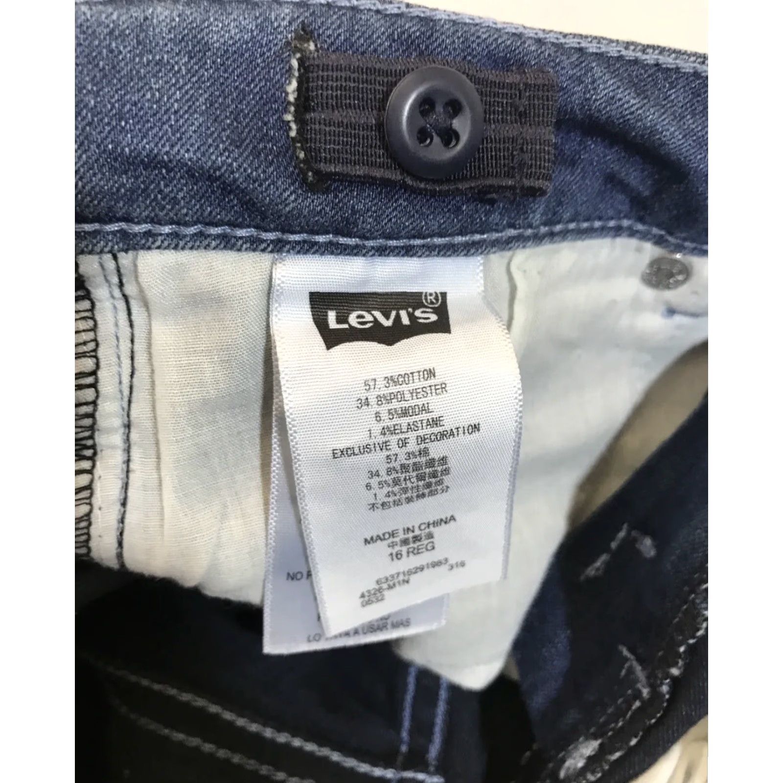 Levi's Levi's Jeans 28x30 Womens 711 Skinny Distressed Look Med Wash Stretch Blue Jeans Size 28" / US 6 / IT 42 - 4 Thumbnail