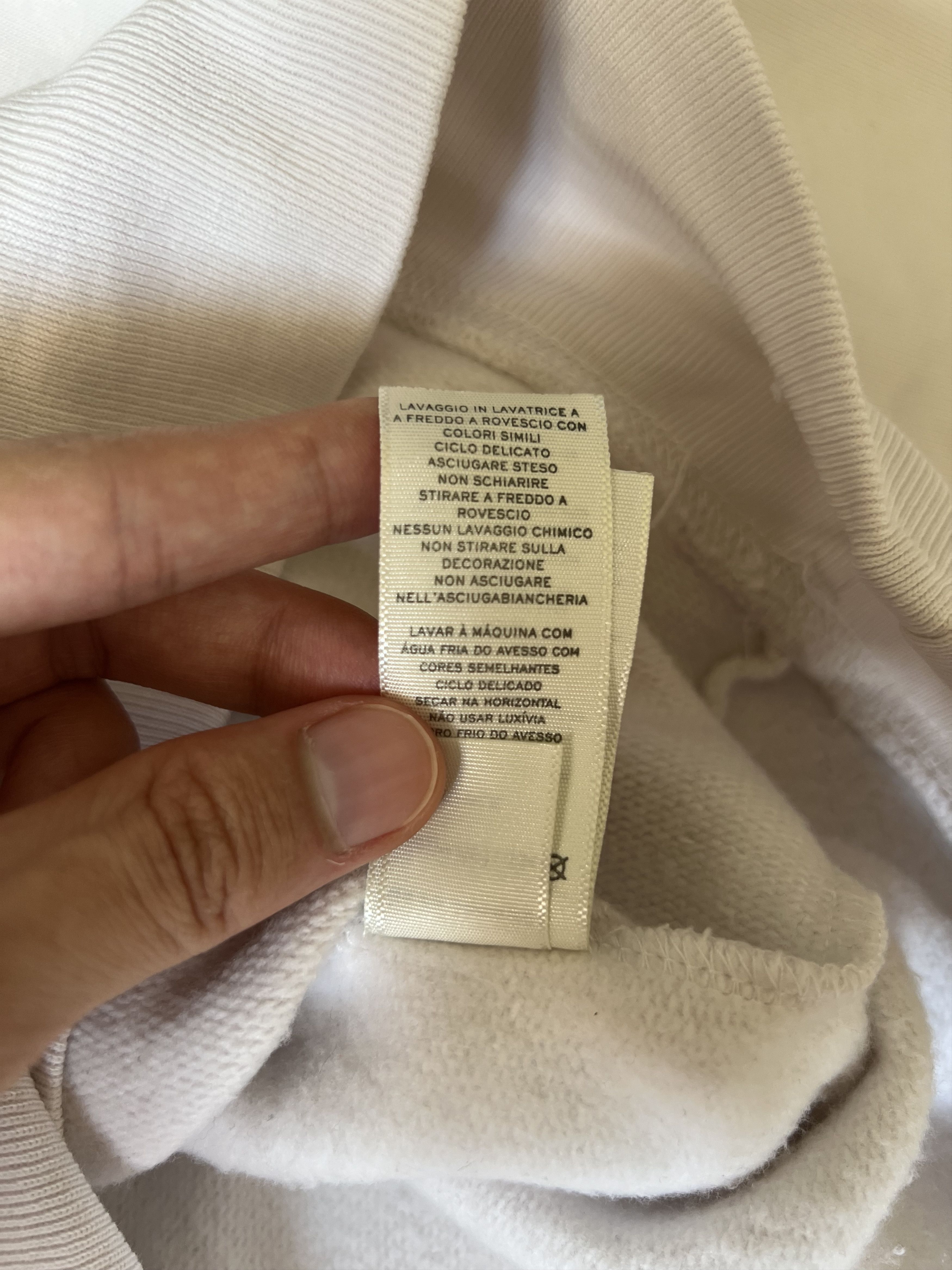 Heaven by Marc Jacobs 💚 Heaven By Marc Jacobs White Teddy Hoodie Large Size US L / EU 52-54 / 3 - 11 Thumbnail