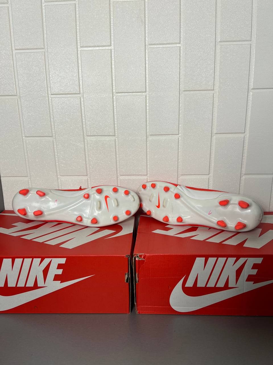 Nike VINTAGE NIKE TIEMPO FG SOCCER SHOES JERSEY BLOKECORE Y2K 90s Size US 12 / EU 45 - 9 Thumbnail