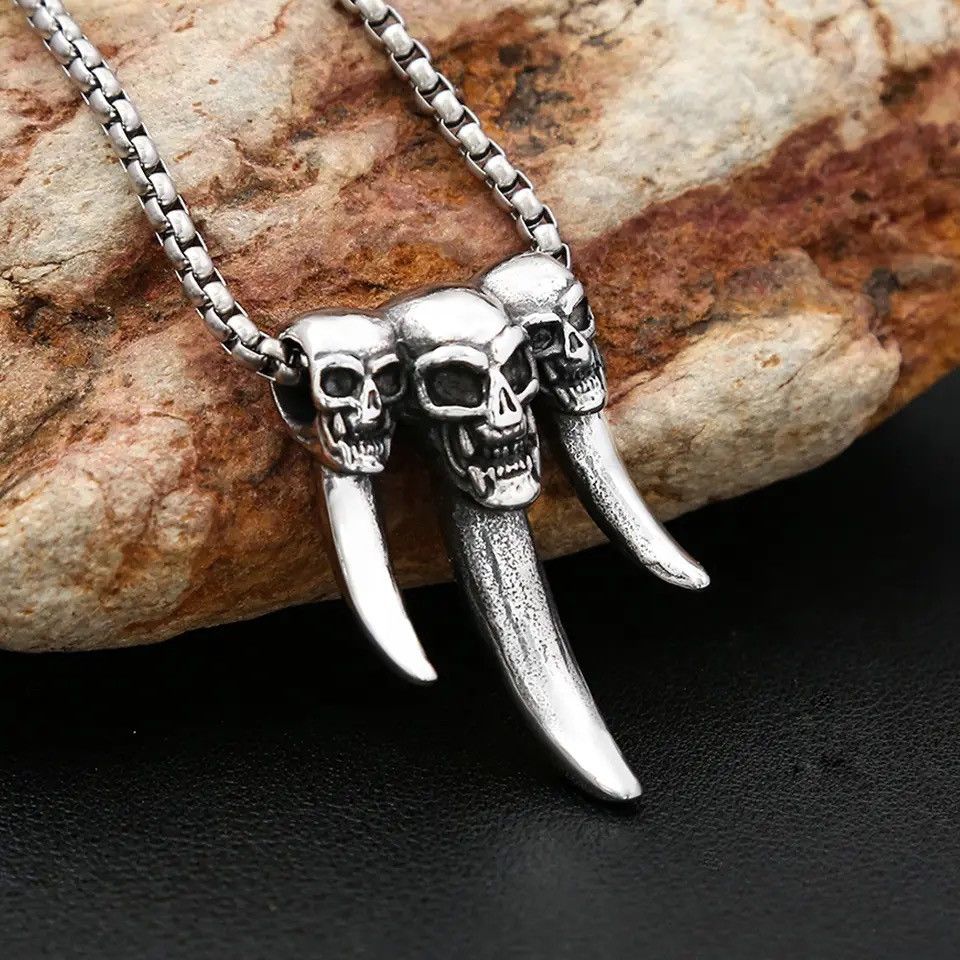 Jewelry Wolf Teeth Pendant Gothic Skull Necklace Size ONE SIZE - 3 Thumbnail