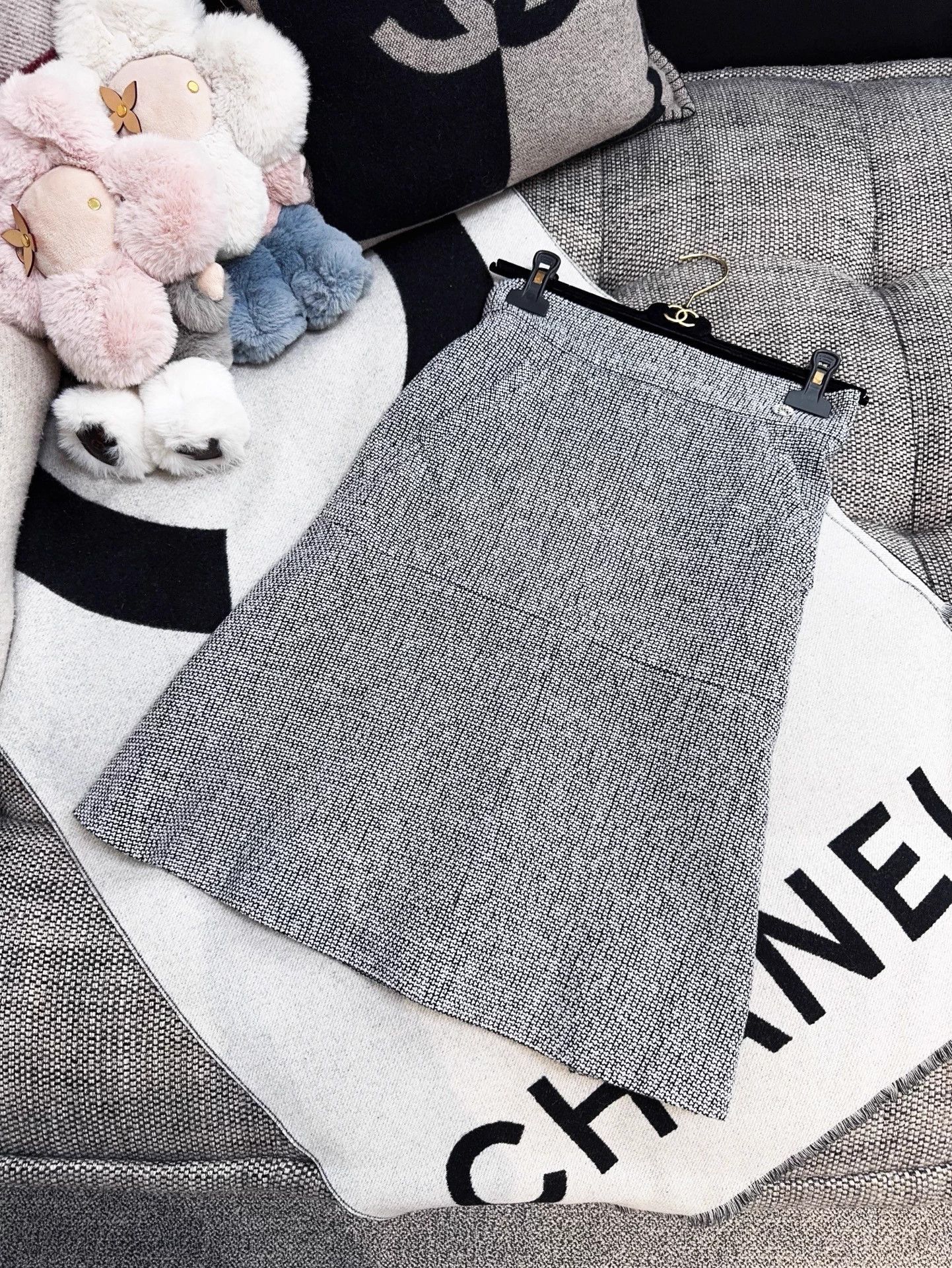 Chanel CHANEL Wool Tweed Gray Midi Skirt FR36 99 New Size 26" / US 2 / IT 38 - 3 Thumbnail