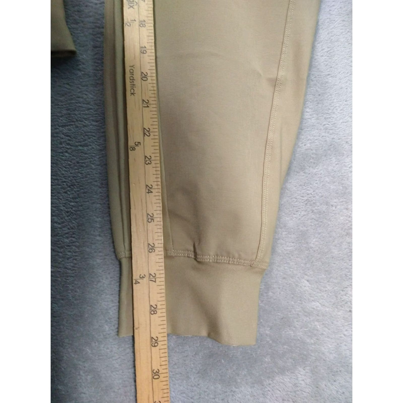 Eddie Bauer Eddie Bauer Pants Mens Medium Beige Joggers Taper Leg Elastic Waist Stretch Regular Fit Pocket Type: Slash Size US 31 - 5 Thumbnail