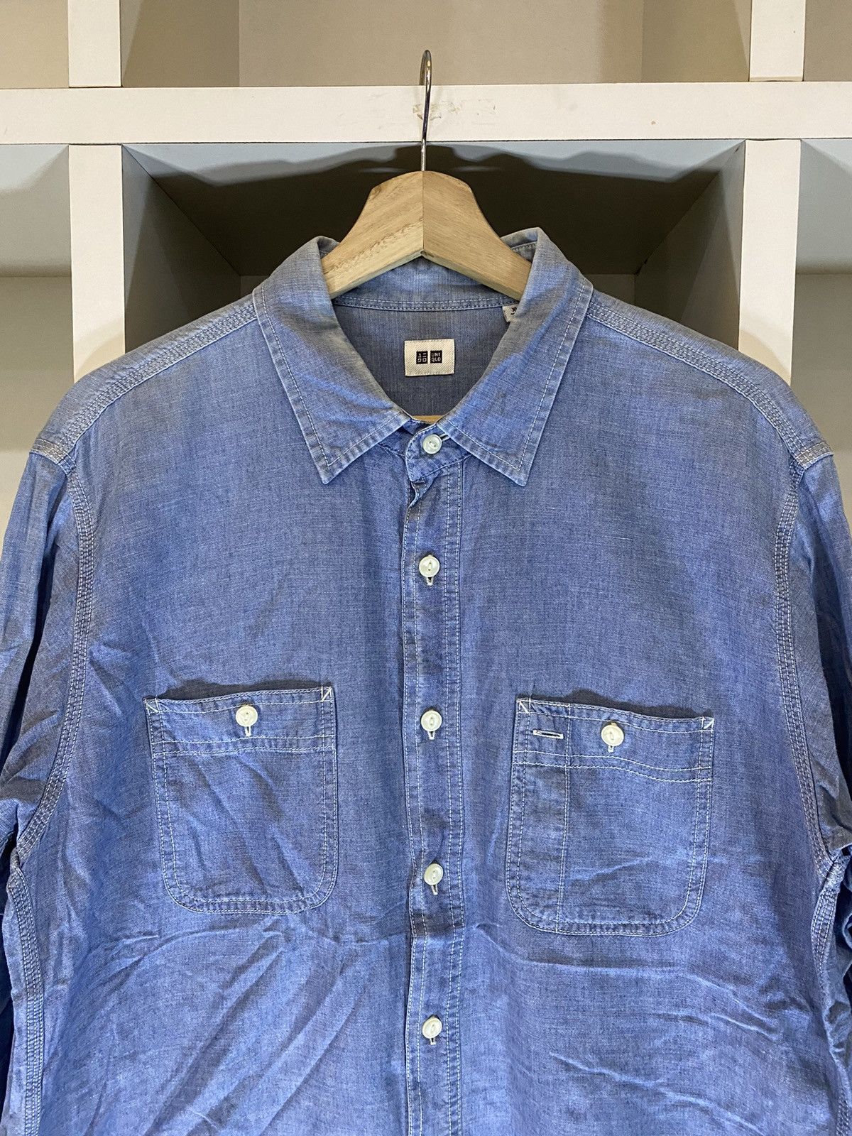 Uniqlo Uniqlo Button Ups Denim Shirt Size US XL / EU 56 / 4 - 5 Thumbnail