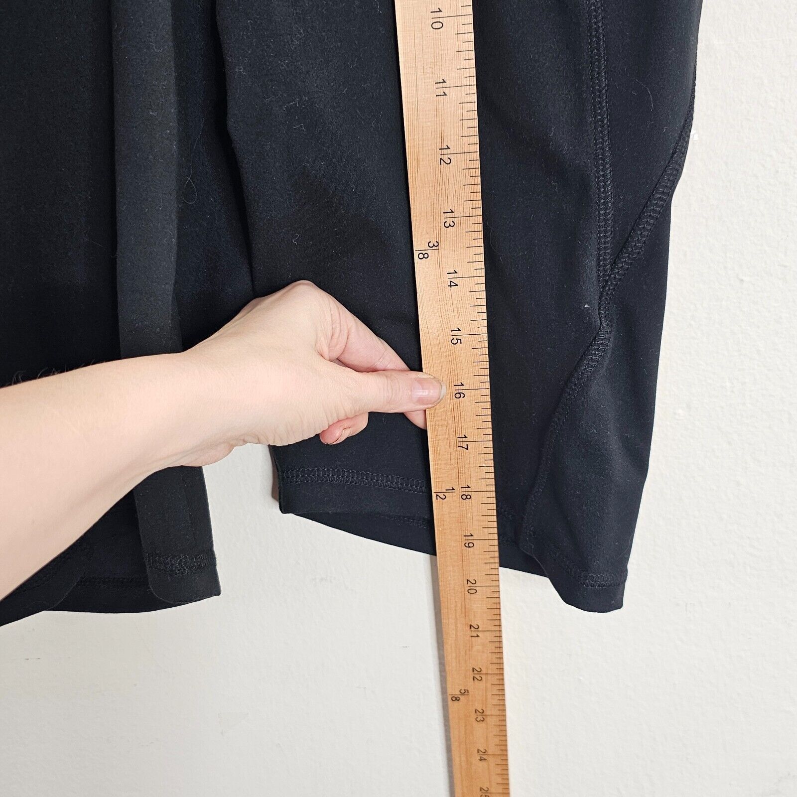 Other Danskin Black Bike Shorts Side Pocket High Rise Contour Seam Size 26" / US 2 / IT 38 - 6 Thumbnail