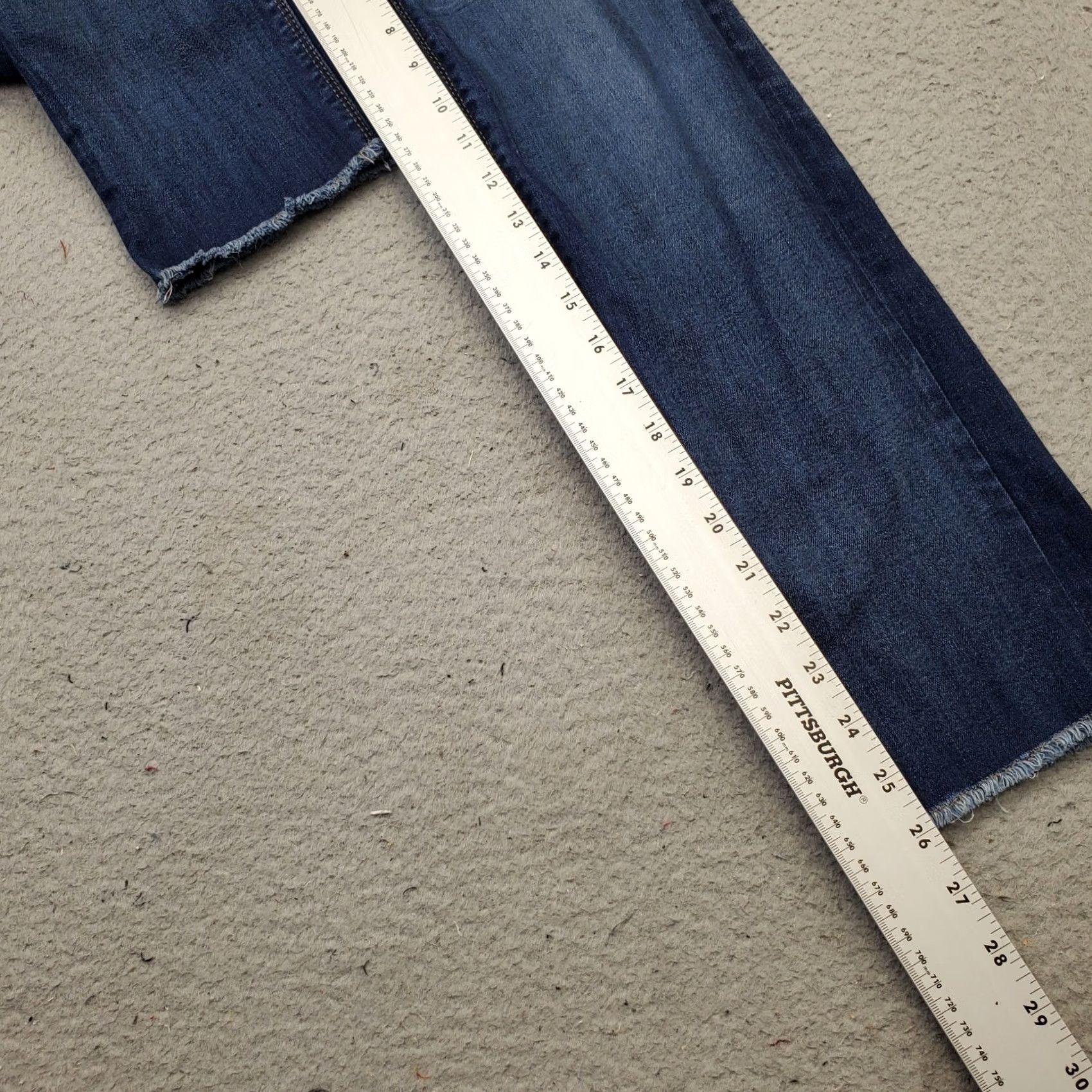 White House Black Market White House Black Market Slim Crop Jeans Womens 0 Blue Denim Cropped 5-Pocket Design Inseam 26" Size 25" / US 0 / IT 36 - 4 Thumbnail