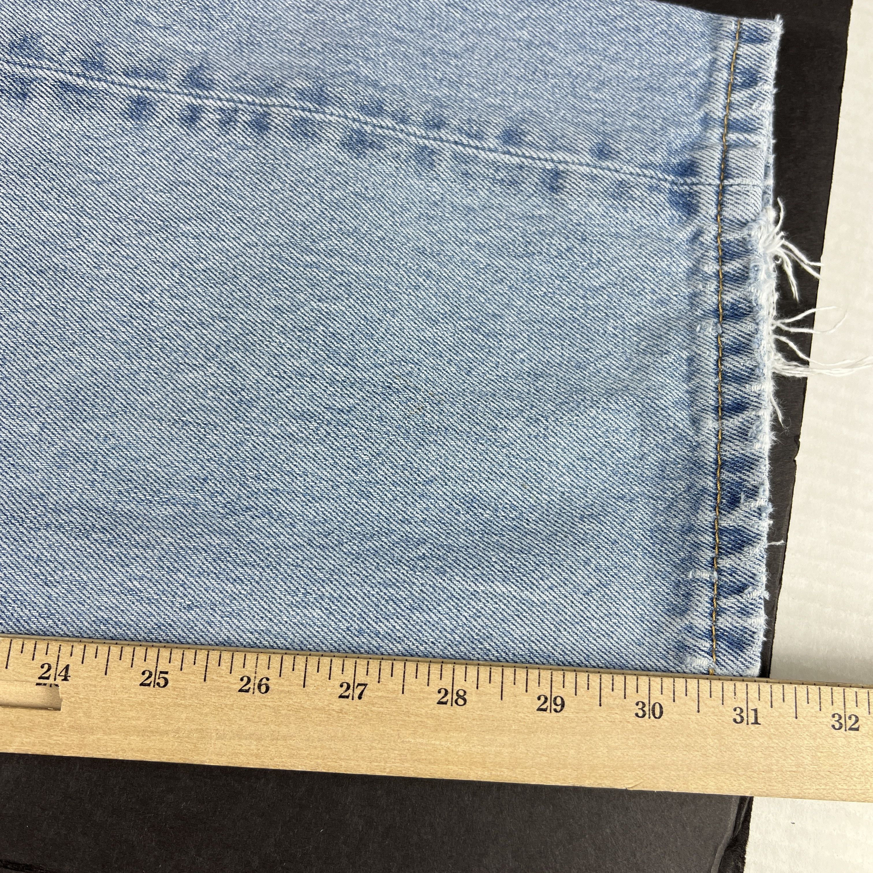 Levi's Levi's Jeans 505 Straight Light Blue Thrashed Cotton Denim Size US 37 - 18 Thumbnail