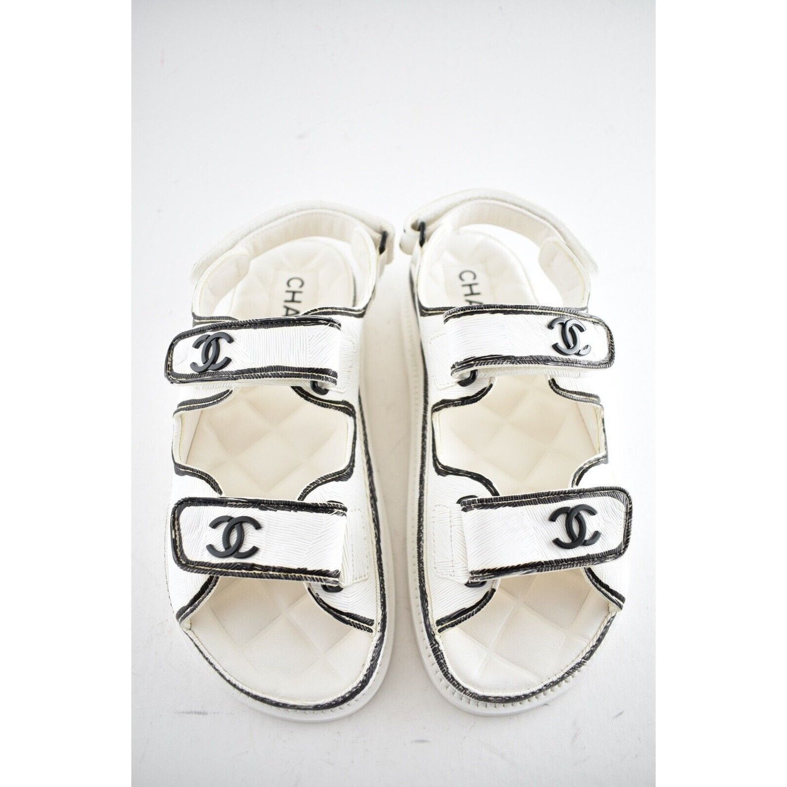 Chanel Chanel 22C White Black Graffiti CC Logo Mule Slide Strap Size US 11 / IT 41 - 8 Thumbnail