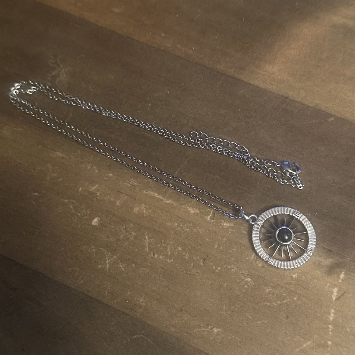 Other Silver tone compass pendant necklace Size ONE SIZE - 2 Thumbnail