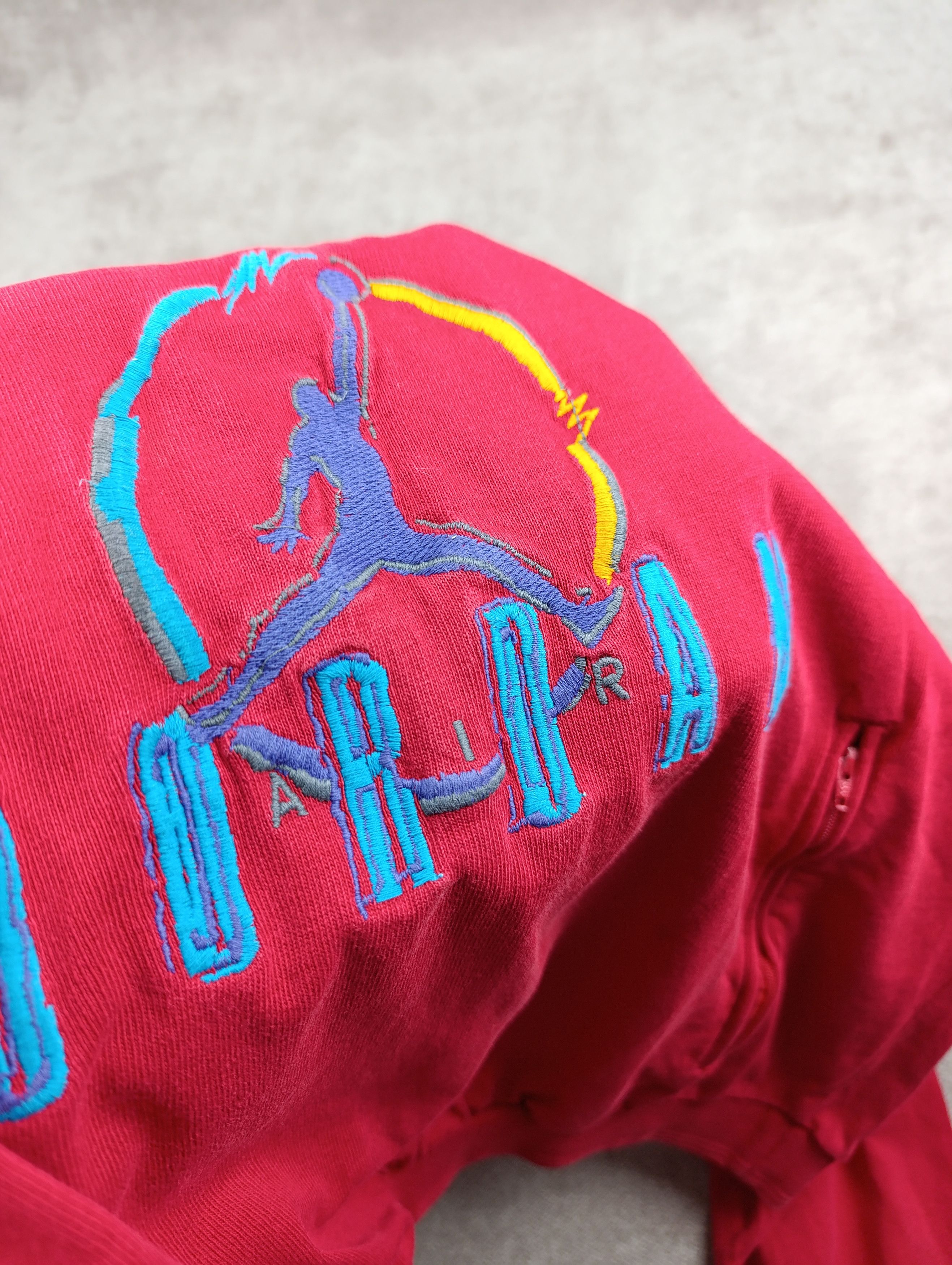 Jordan Brand VINTAGE NIKE JORDAN HOODIE MENS EMBROIDERED HOODED RARE 90S Size US S / EU 44-46 / 1 - 6 Thumbnail