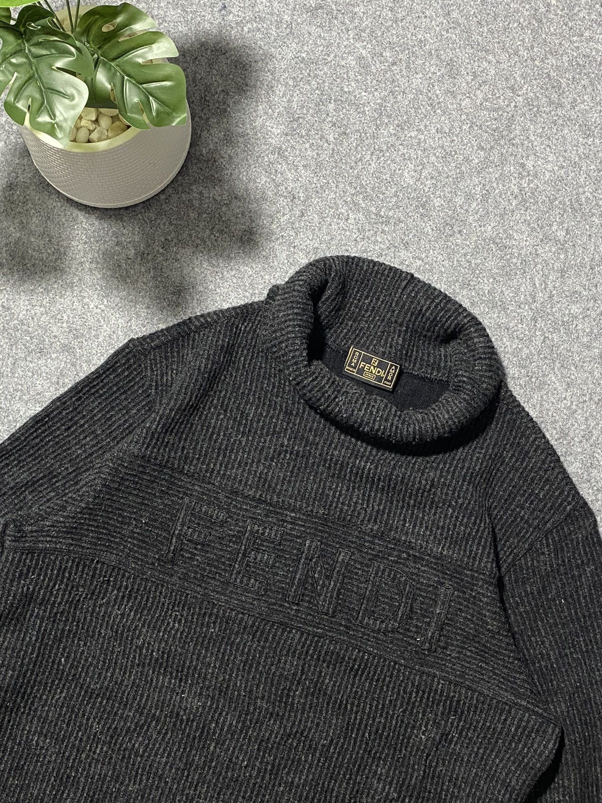 Vintage Fendi big logo turtleneck sweater made in Italy