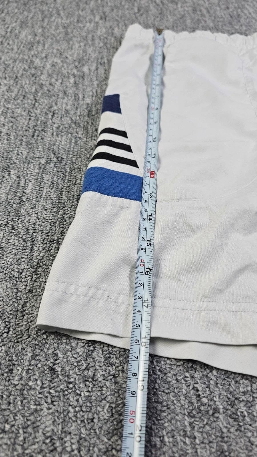 Adidas Adidas Vintage 90s Nylon Athletic Shorts Gray 3 Stripe XL Size US 39 - 11 Thumbnail