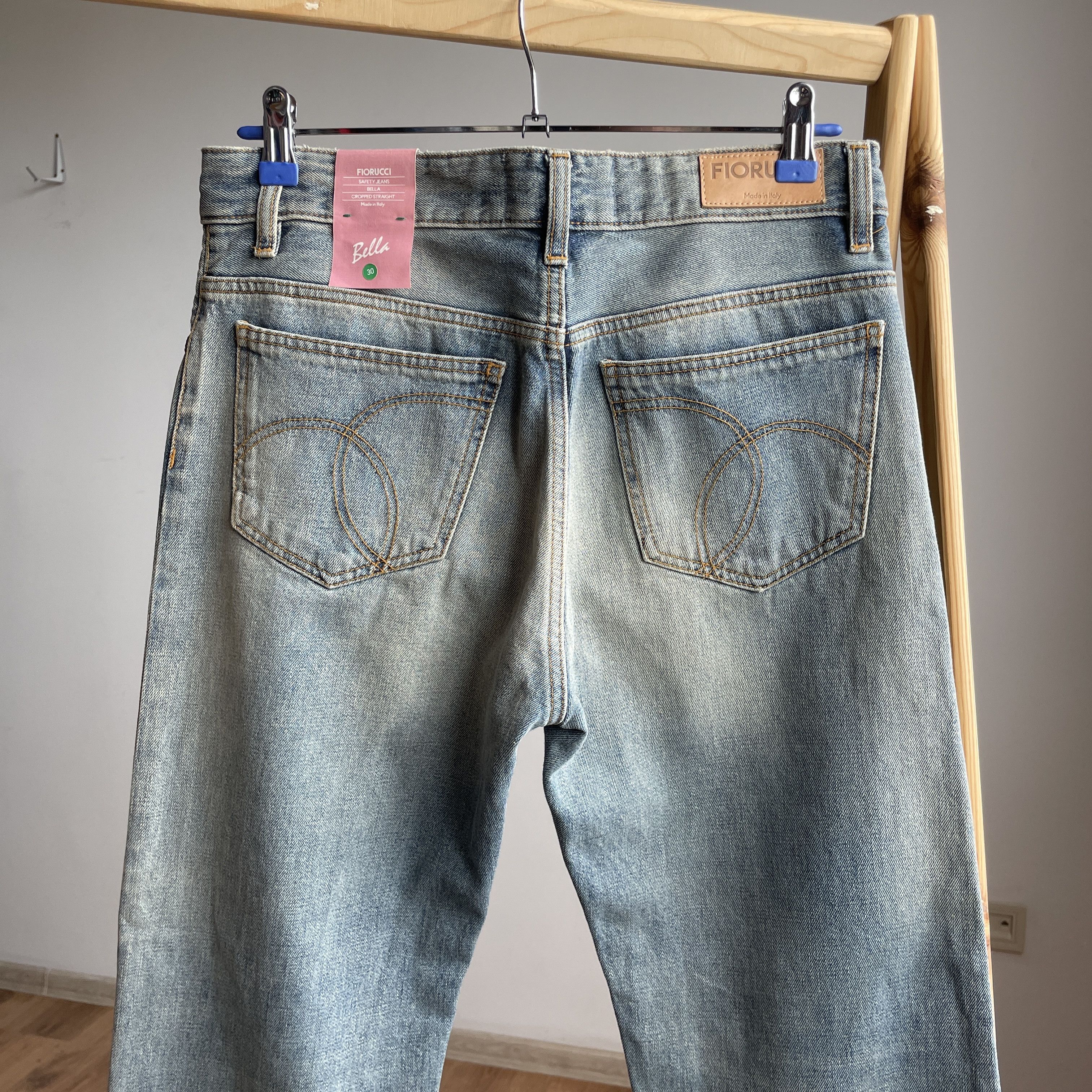 Fiorucci Fiorucci Bella Cropped Straight Distressed Selvedge Denim Size 30" / US 8 / IT 44 - 4 Thumbnail