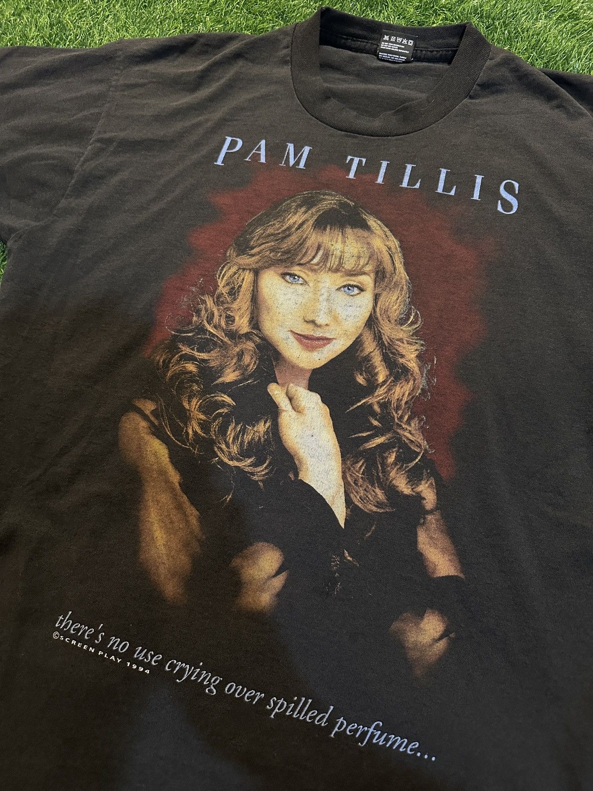 Vintage Vintage Pam Tillis spilled perfume tee shirt size XL Size US XS / EU 42 / 0 - 3 Thumbnail