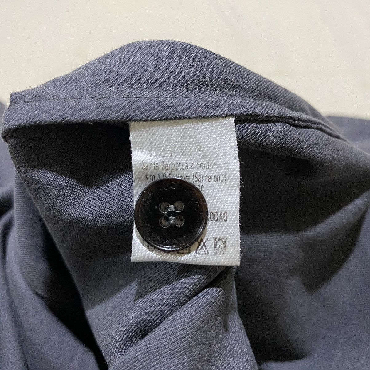 Gucci Vintage Gucci Collarless Shirt Hafl Button Size US L / EU 52-54 / 3 - 7 Thumbnail