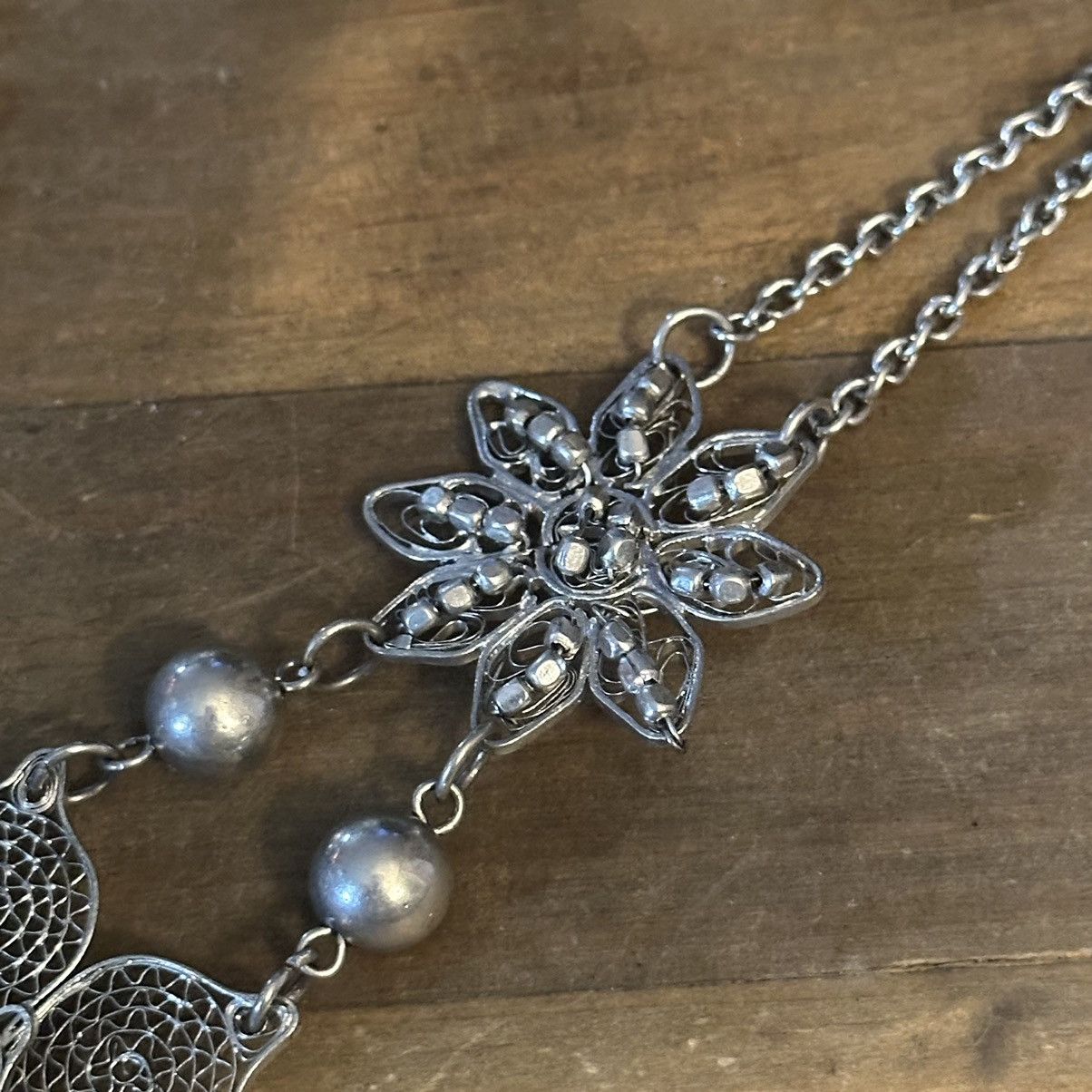 Other Intricate hand crafted sculptured flower statement necklace Size ONE SIZE - 6 Thumbnail