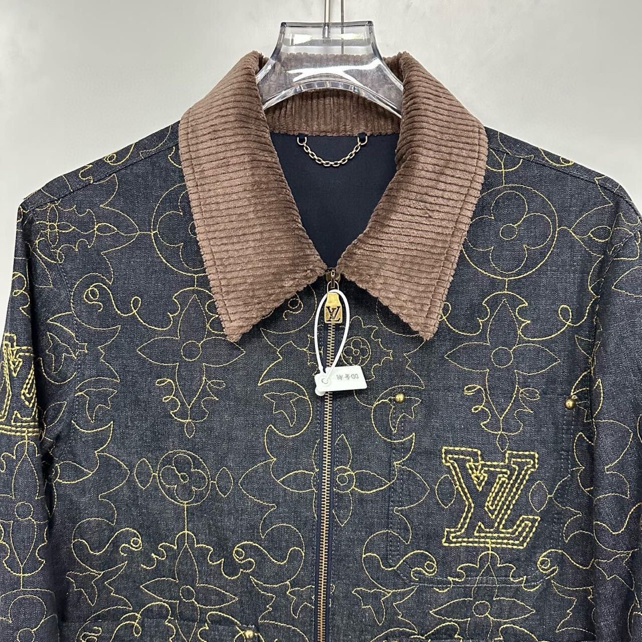 Louis Vuitton louis vuitton timberland embroidered denim jacket Size US L / EU 52-54 / 3 - 2 Thumbnail