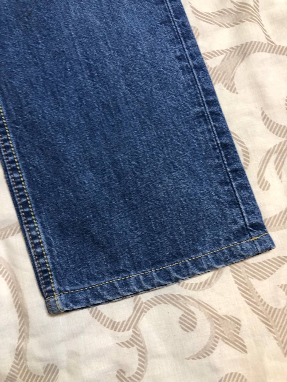 Levi's Vintage Levi’s 571 Straight Leg Jeans Classic Blue Denim Size US 32 / EU 48 - 3 Thumbnail