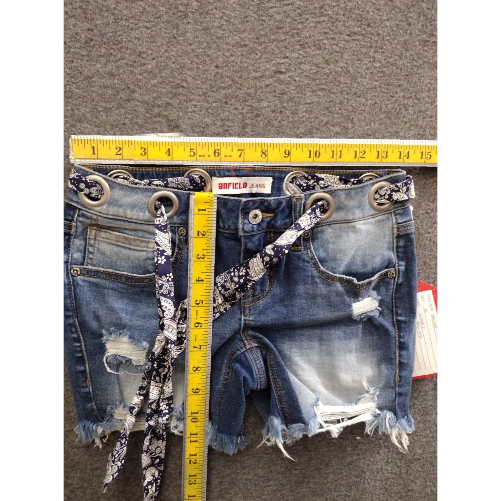 Penfield ANFIELD Jeans Shorts Women's Ring Hole Distressed Cropped Size XS Blue 5-Pocket Denim Short Cut-Off with Stretch - Casual Womens Shirt? Size 26" / US 2 / IT 38 - 4 Thumbnail