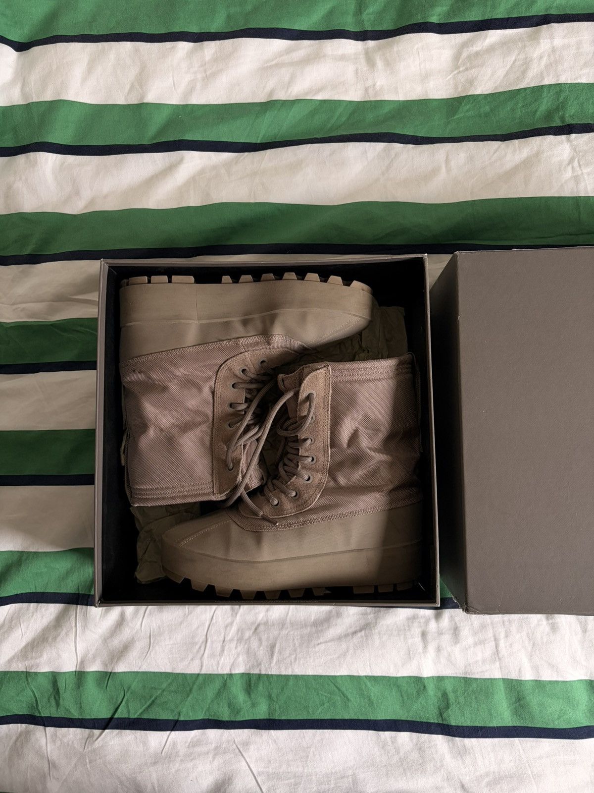 Yeezy Yeezy 950 Moonrock OG 2015 Size US 8.5 / EU 41-42 - 1 Thumbnail