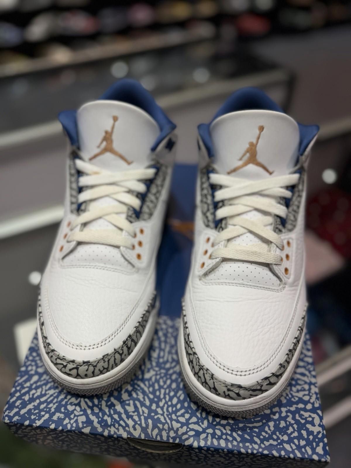 Jordan Brand Jordan 3 Retro Washington Wizards Size 9.5 Pre-Owned Blue Size US 9.5 / EU 42-43 - 9 Thumbnail