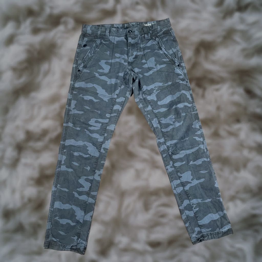 Vintage Helix Pants Mens Size 30W x 32L Slim Taper Flat Front Khaki Slacks Green Camouflage Pocketed Regular Waist 30x32 Mens Size US 30 / EU 46 - 1 Thumbnail