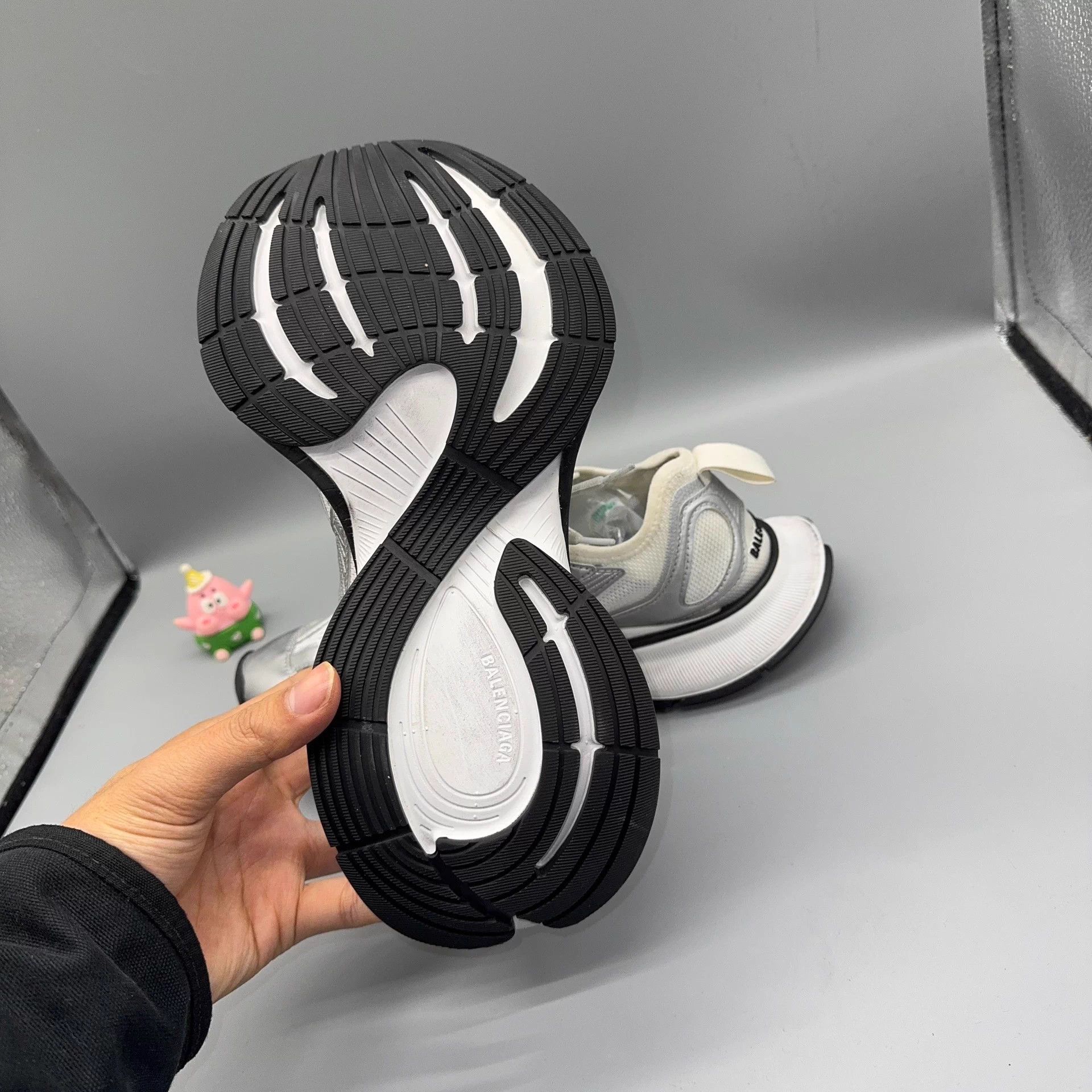 Balenciaga Balenciaga Circuit White 38 Size US 7 / IT 37 - 8 Thumbnail