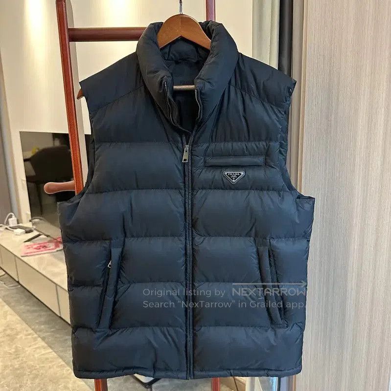 Prada Prada Black Padded Vest for Men. Size US XL / EU 56 / 4 - 1 Thumbnail