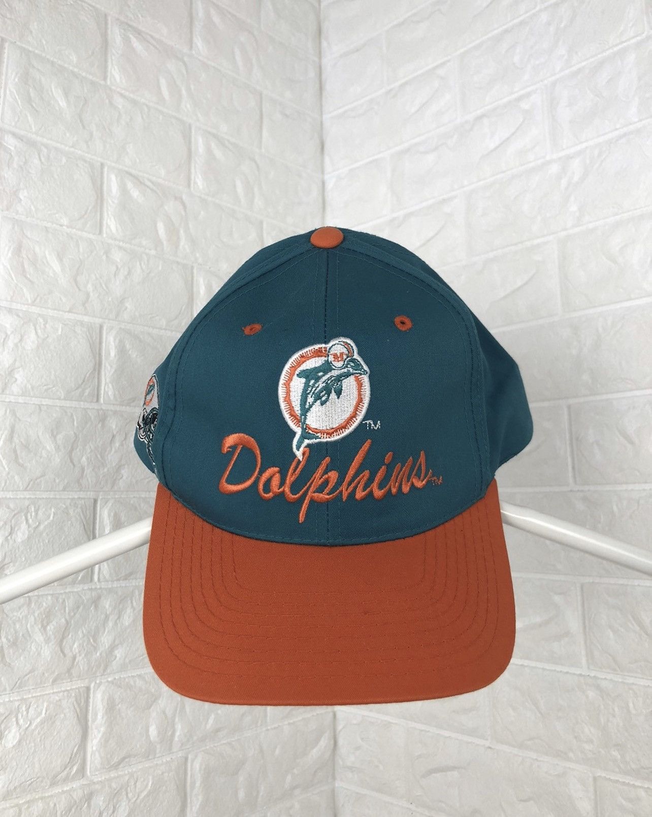 NFL × Vintage Vintage 90s Miami Dolphins Hat Size ONE SIZE - 1 Thumbnail