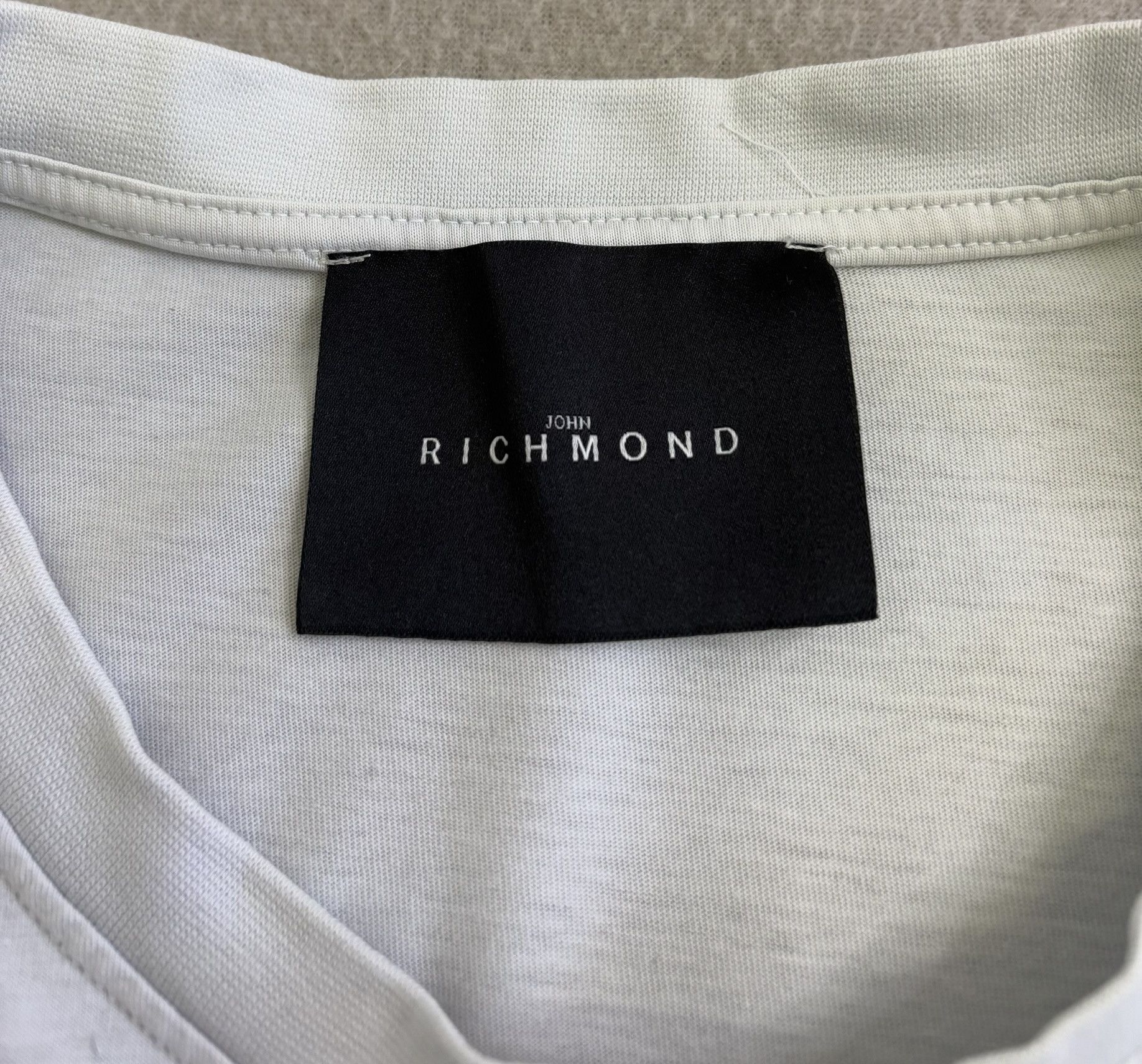 John Richmond John Richmond White T-shirt Size. XXL Size US XXL / EU 58 / 5 - 12 Thumbnail