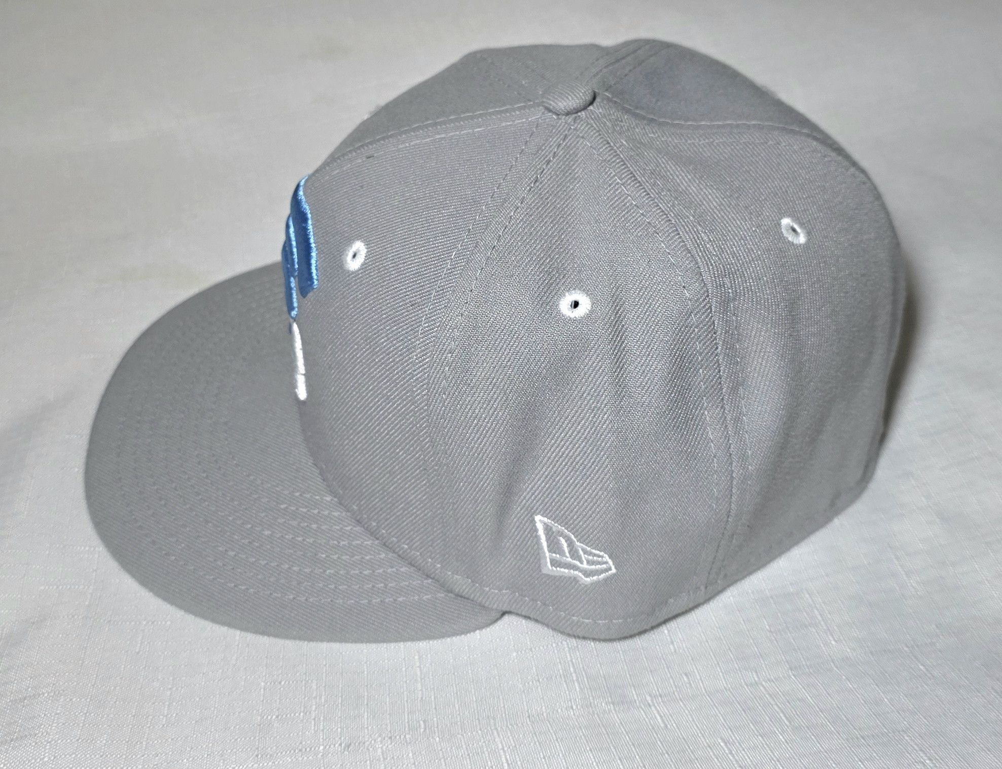 New Era New Era X Fitted Hawaii Mua Gray Hanalei Blue Hat sz 7 1/4 Size ONE SIZE - 2 Thumbnail