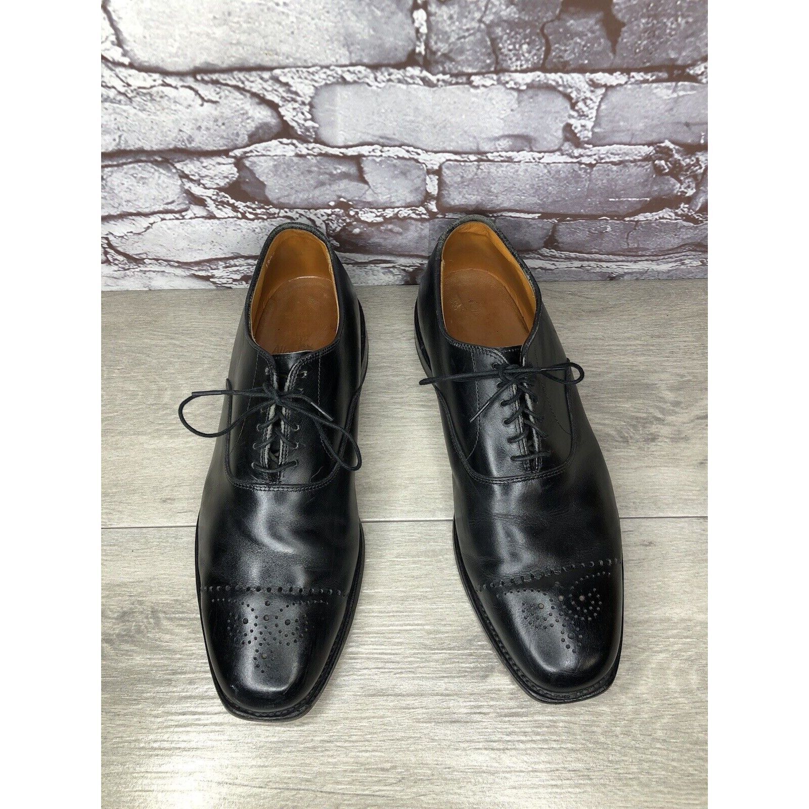 Allen Edmonds Allen Edmonds Dryden Black Leather Cap Toe Oxfords Brogue Sh Size US 10 / EU 43 - 18 Thumbnail