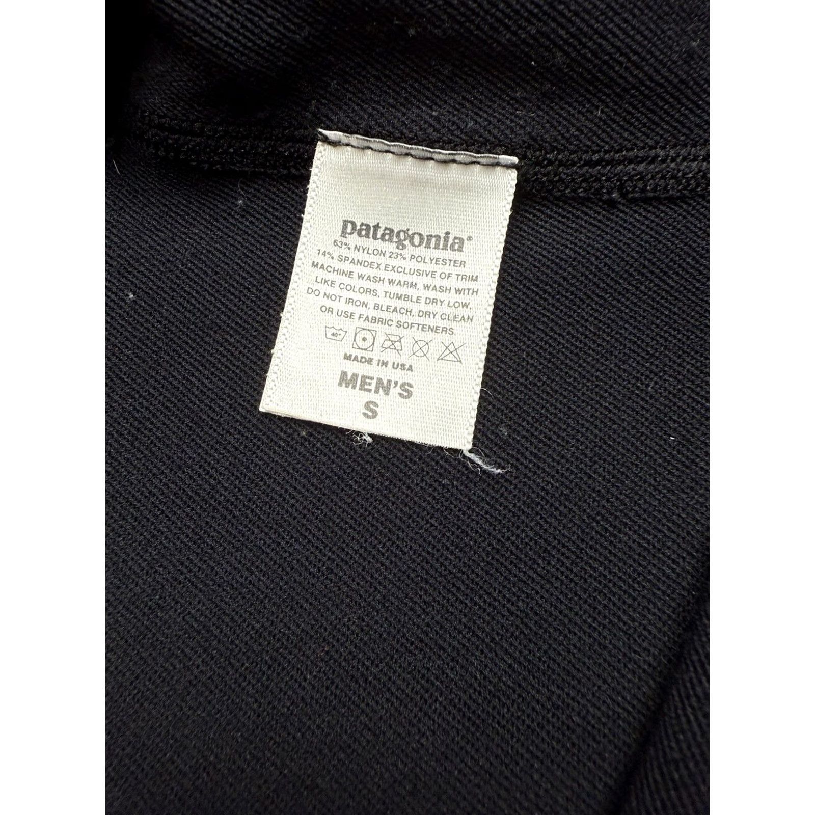 Patagonia VINTAGE Patagonia Capilene 1/4 Zip Shirt Mens Small Black Baselayer Midweight USA Made Size US S / EU 44-46 / 1 - 4 Thumbnail