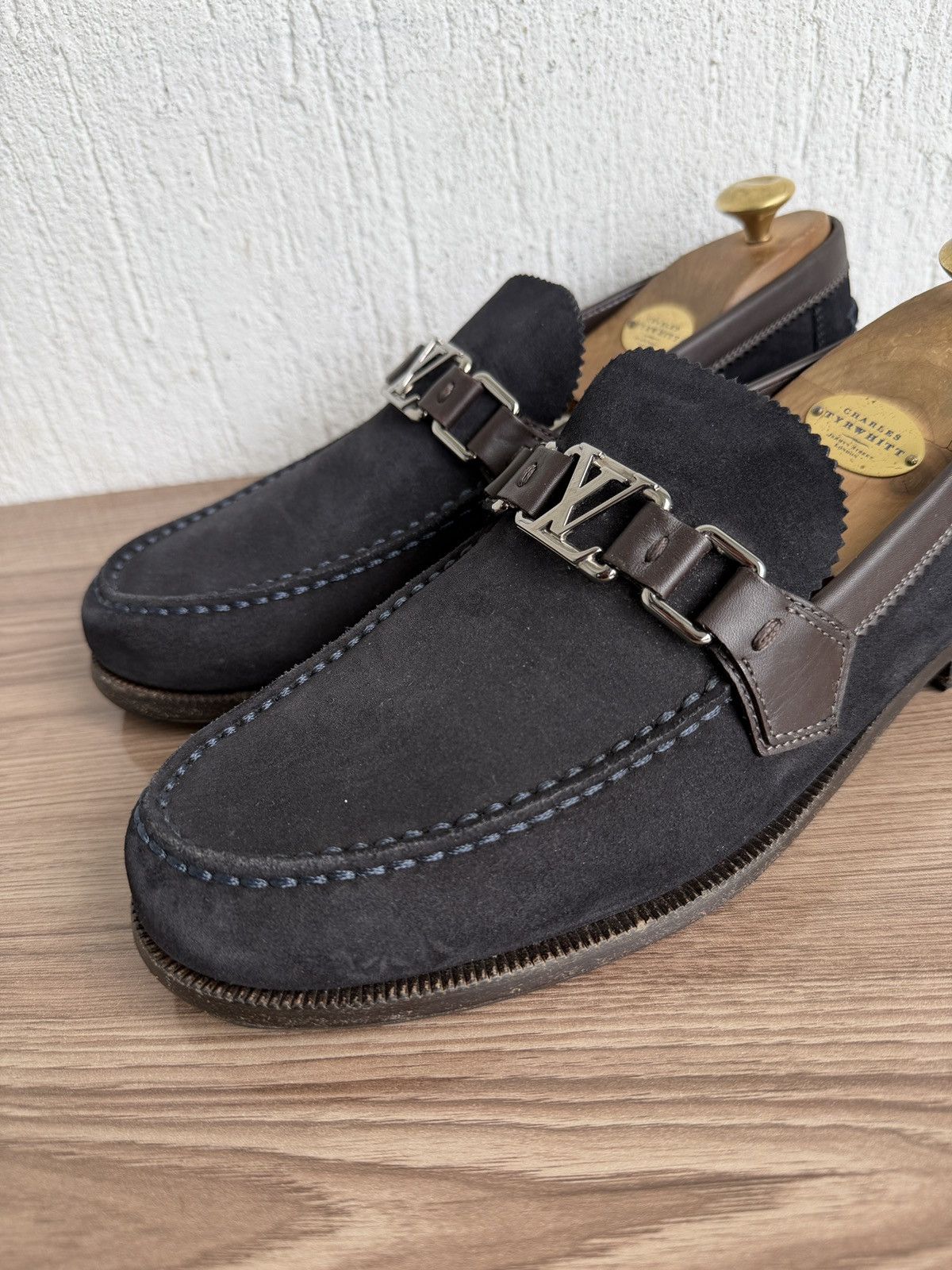 Louis Vuitton Suede major loafers Size US 7.5 / EU 40-41 - 3 Thumbnail