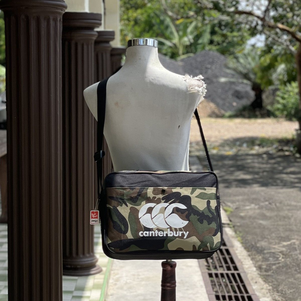 Canterbury of New Zealand ❗️ RARE Canterbury X Suntory Coffee Messenger/Gym Bag Size ONE SIZE - 1 Thumbnail