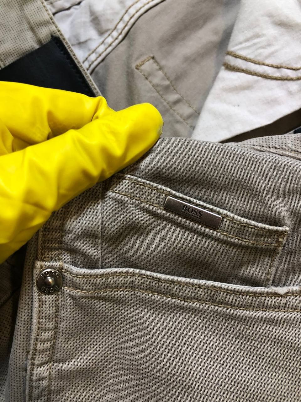 Hugo Boss HUGO BOSS Arkansas Men's Chino Pocket Jeans Made In Italy Size US 32 / EU 48 - 16 Thumbnail