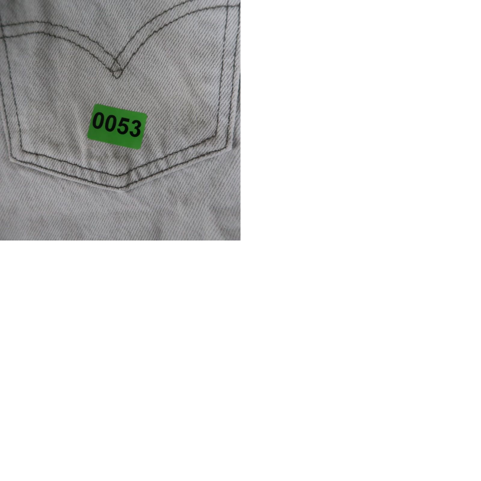 Levi's VINTAGE Levi's 550 Jeans Mens Regular 32x30 Gray Denim 90s USA Made Relaxed Fit 5-Pocket Distressed Size US 32 / EU 48 - 11 Thumbnail