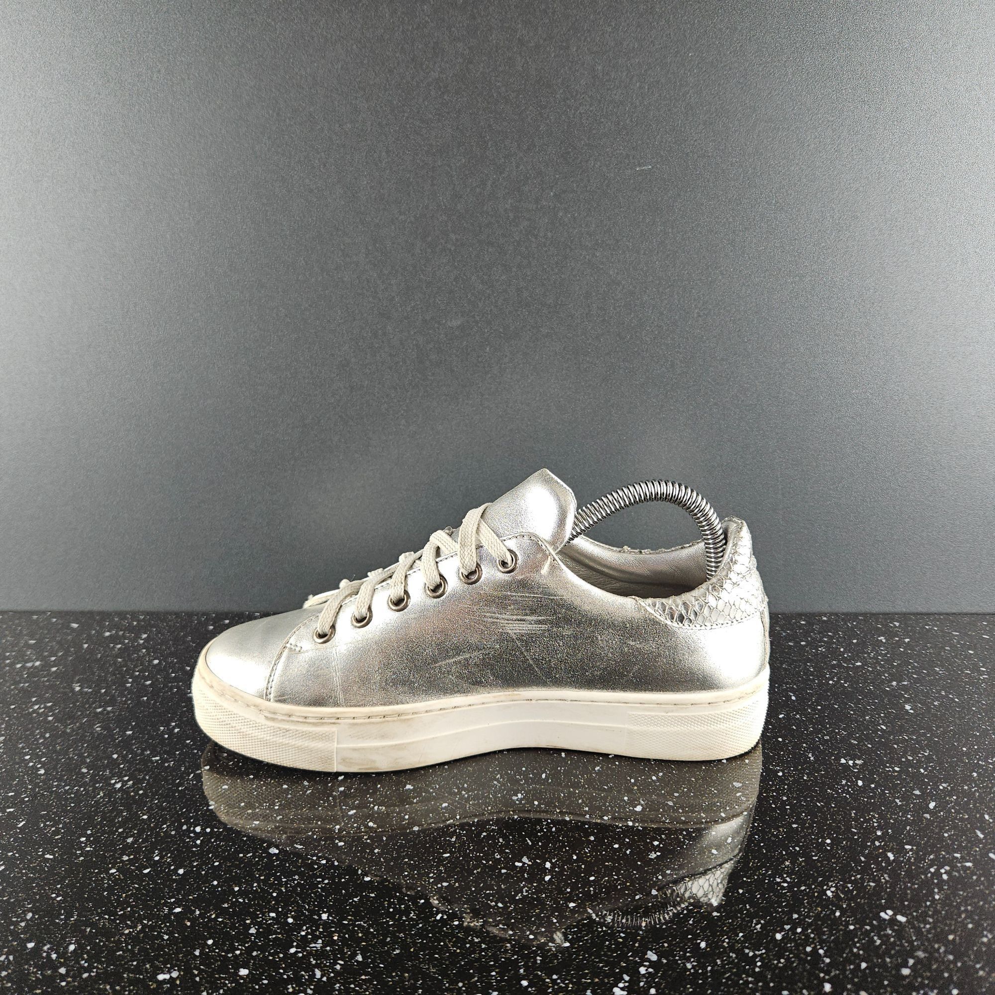 Moschino Moschino Teen Metallic Chrome Leather Sneakers (Y0112) Size US 6 / IT 36 - 2 Thumbnail