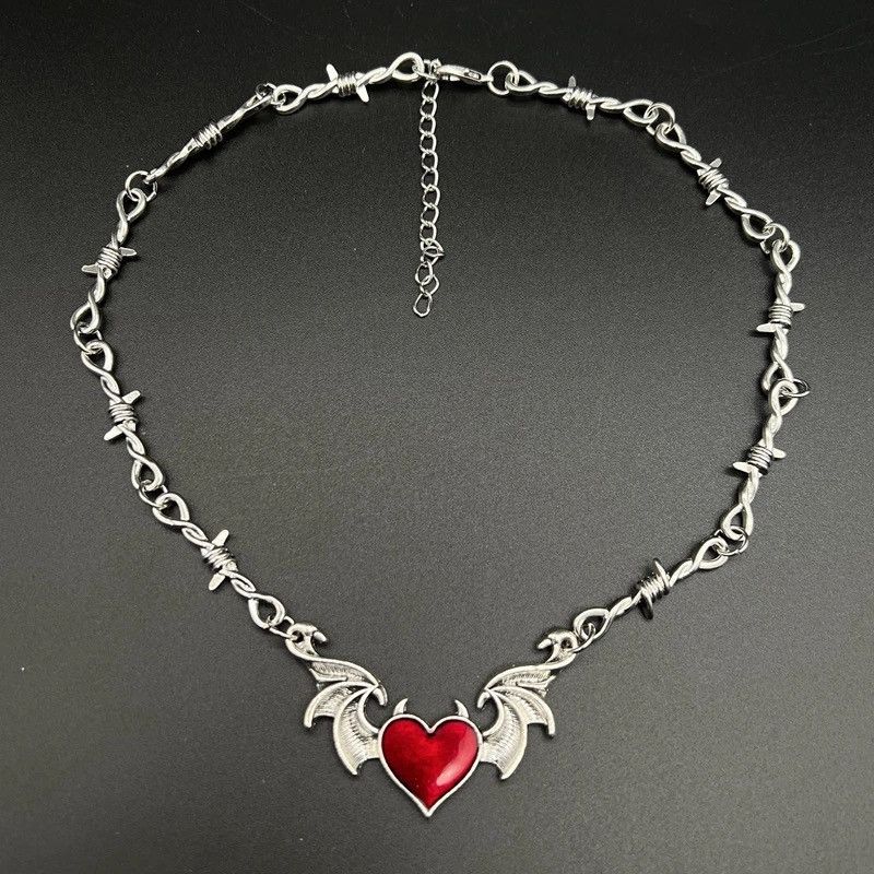 Vintage Vintage Devil Heart Necklace Size ONE SIZE - 2 Thumbnail