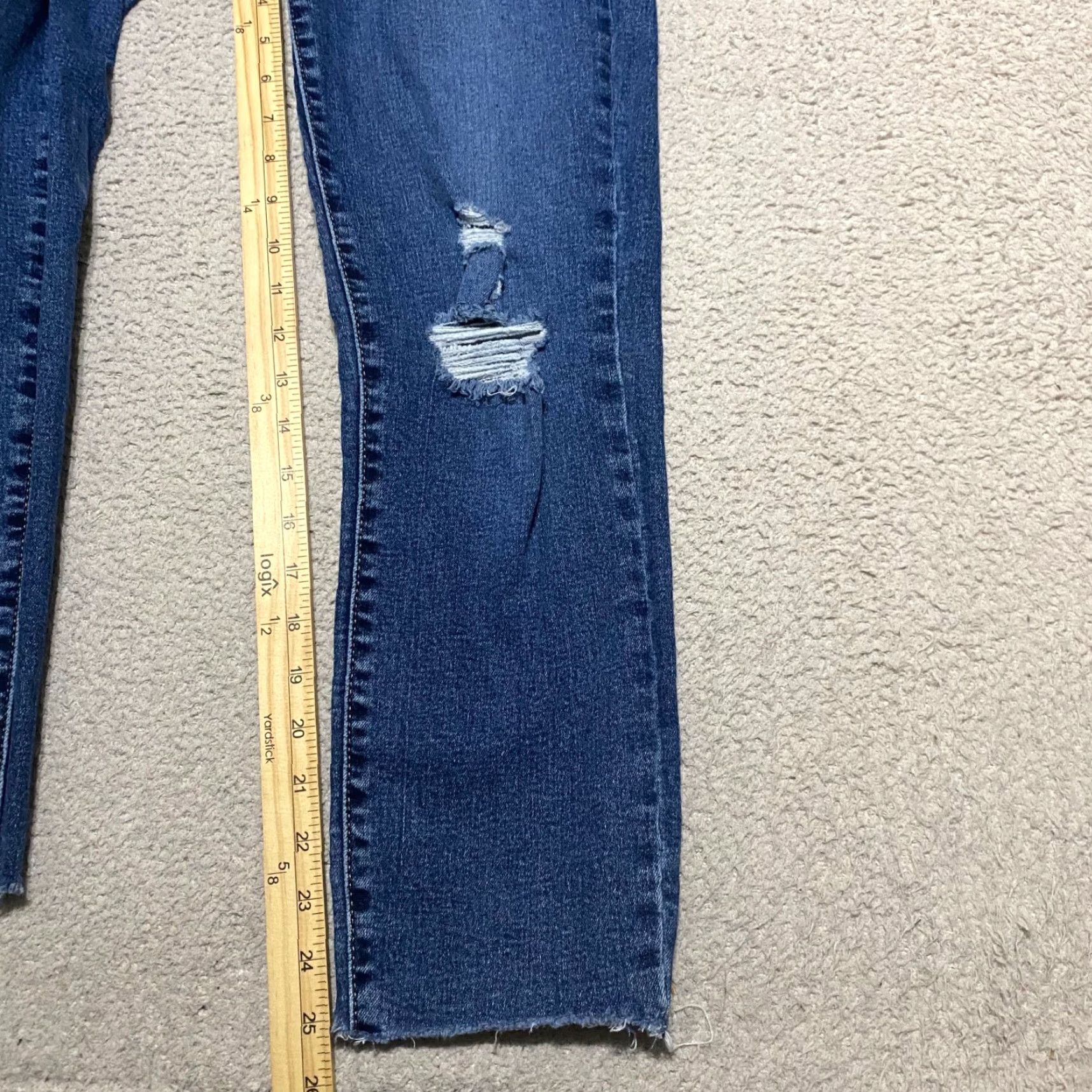 Denizen DENIZEN Jeans Womens 2 Blue Denim Medium Wash Skinny Distressed Raw Hem 5-Pocket Regular Rise Inseam 25in Stretch Comfort Womens Size 26" / US 2 / IT 38 - 6 Thumbnail