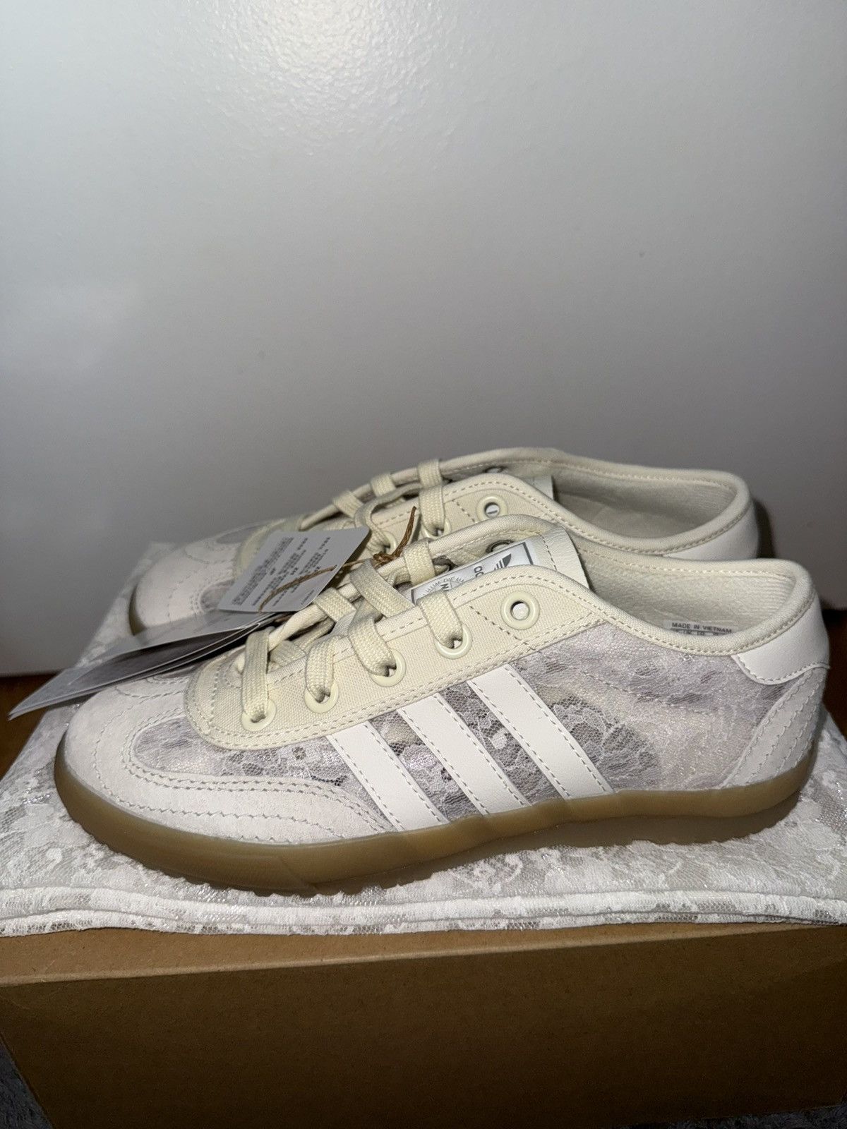 Adidas Adidas Tischtennis Naked Copenhagen Silvery Daisy Lace Pack Size US 5.5 / IT 35.5 - 12 Thumbnail