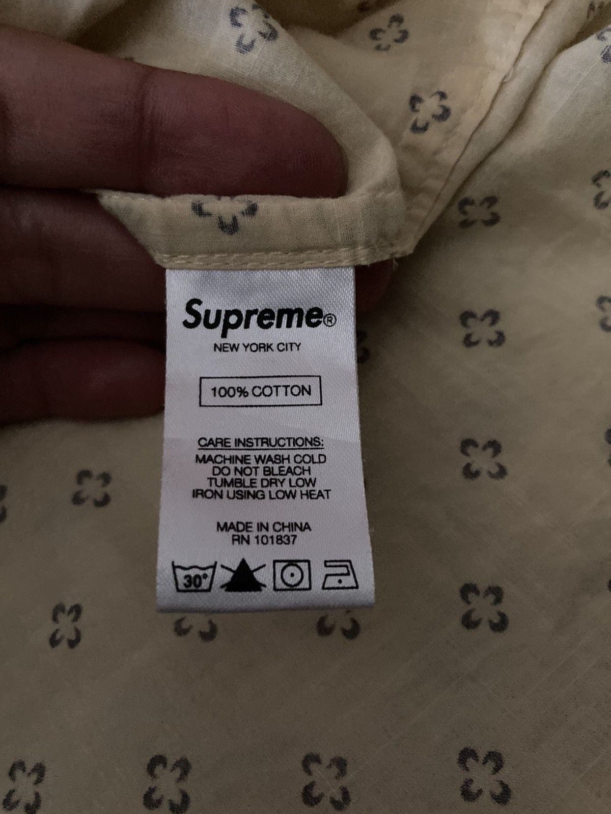 Supreme SS21 Supreme Butthole Surfers Shirt Yellow Album Music 2021 Size US M / EU 48-50 / 2 - 9 Thumbnail